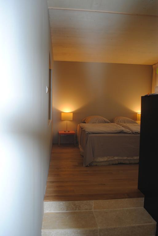 Les Foucauds Otel Saint-Quentin-de-Caplong Oda fotoğraf