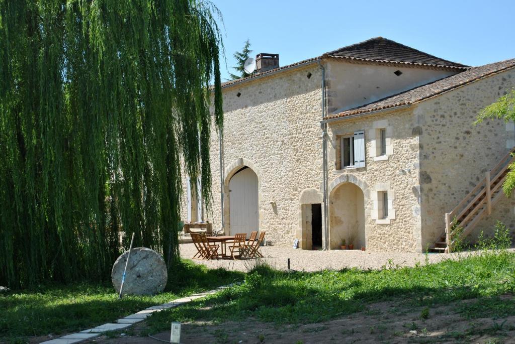Les Foucauds Otel Saint-Quentin-de-Caplong Dış mekan fotoğraf