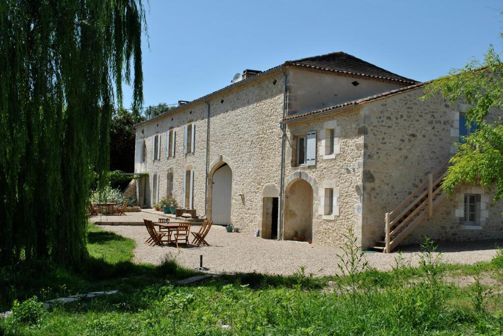 Les Foucauds Otel Saint-Quentin-de-Caplong Dış mekan fotoğraf