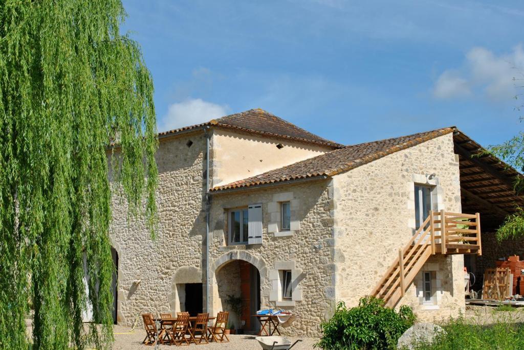 Les Foucauds Otel Saint-Quentin-de-Caplong Dış mekan fotoğraf
